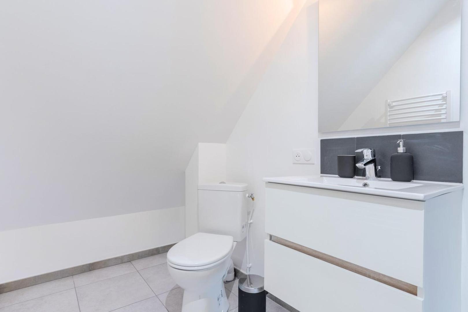 Bright 3-Bedroom 2-Bathroom Flat Lille Exterior photo